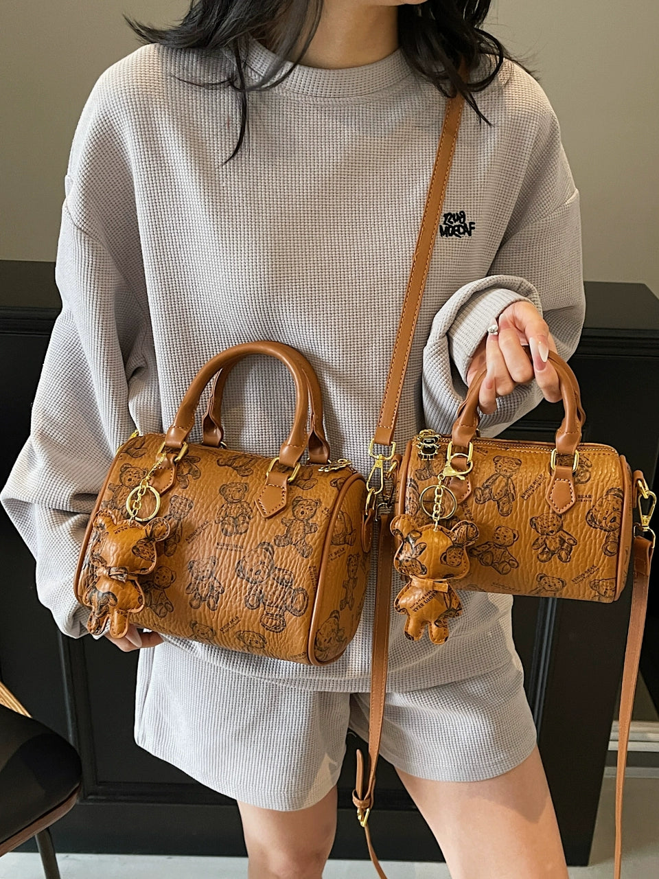 Helen Lasichanh's Custom Fur Louis Vuitton Speedy 25: A Met Gala 2025 Accessory That Redefines Bold Fashion